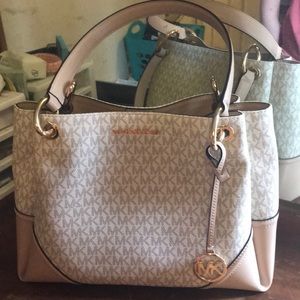 Michael Kors purse
